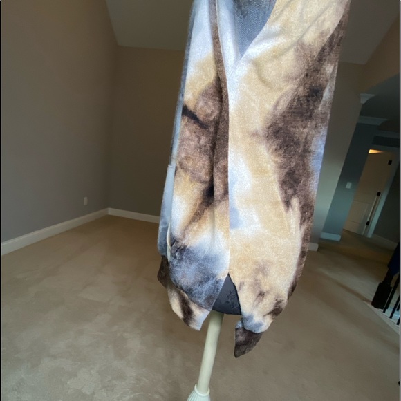 Tie Dyed White Birch Knit Sweatshirt Oversized Small. - Picture 3 of 4